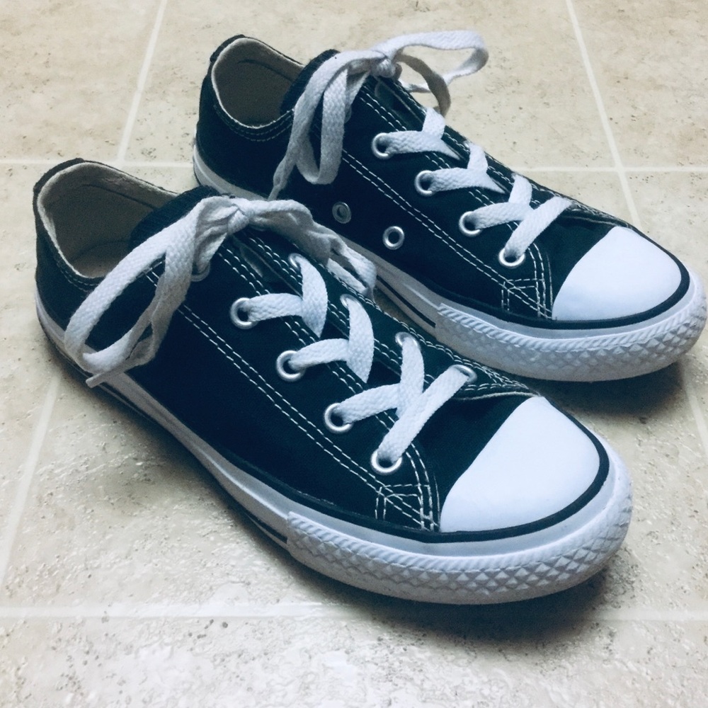 GIRLS “CONVERSE” SHOES